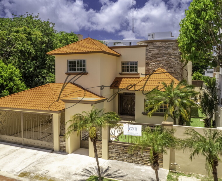 Casa con Alberca, SM 16, Cancún